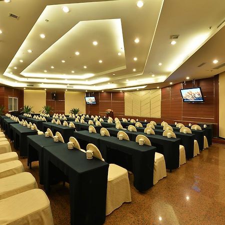Lutianhua Hotel 成都 外观 照片